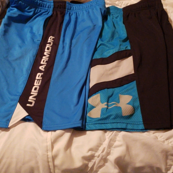 Bundle of Under Armour youth boys shorts - Picture 4 of 7